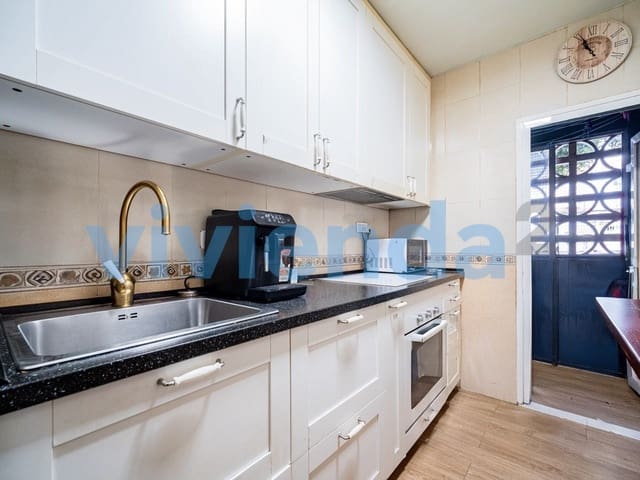 3 bedroom Flat for sale in Portazgo, Madrid city - € 319,990 (Ref: 9601102)