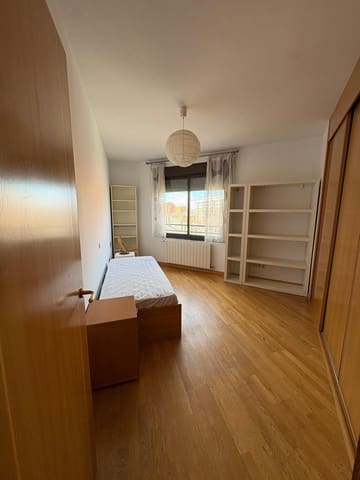 2 Zimmer Wohnung zu vermieten in Casco Histórico de Vallecas, Madrid Stadt mit Pool Garage - 1.460 € (Ref: 9601104)