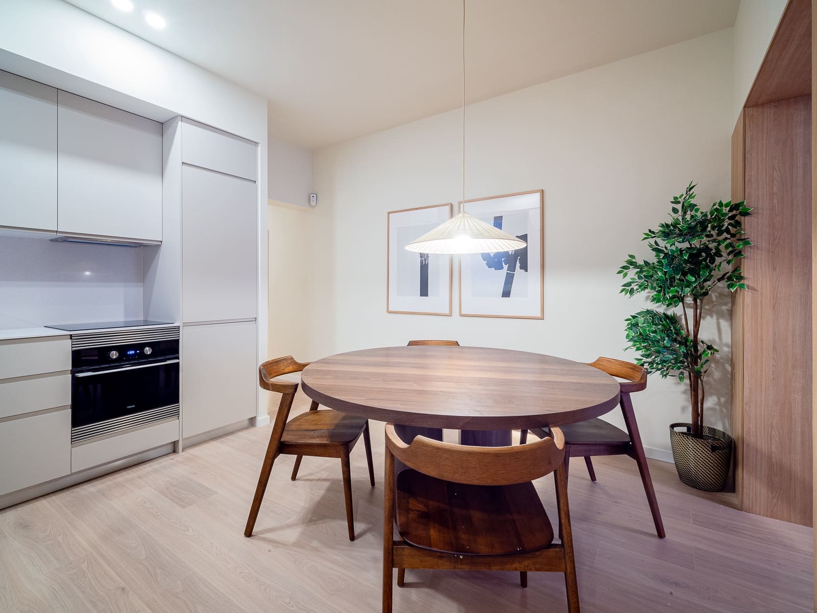 3 sovrum Lägenhet att hyra i Madrid stad - 2 350 € (Ref: 9607884)