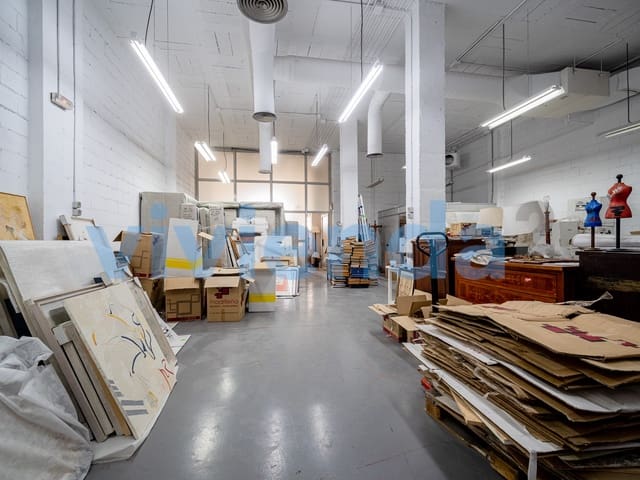 Kontor till salu i Simancas, Madrid stad - 467 000 € (Ref: 9615286)