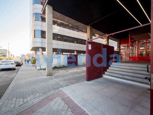 Kontor till salu i Simancas, Madrid stad - 467 000 € (Ref: 9615286)