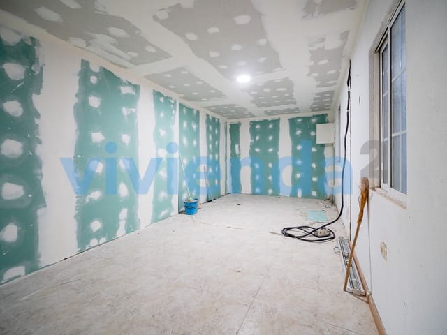 1 makuuhuone Yritys myytävänä paikassa Lucero, Madrid kaupunki - 135 000 € (Ref: 9622360)