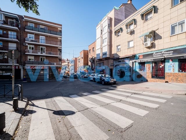 1 makuuhuone Yritys myytävänä paikassa Lucero, Madrid kaupunki - 135 000 € (Ref: 9622360)