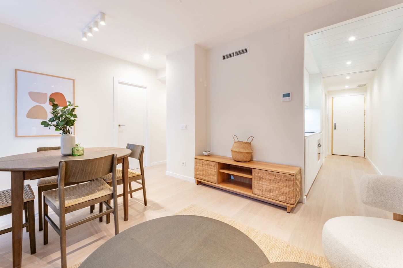 3 bedroom Flat for rent in Madrid city - € 1,850 (Ref: 9625427)