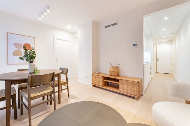 3 bedroom Flat for rent in Palos de Moguer, Madrid city - € 1,850 (Ref: 9625427)