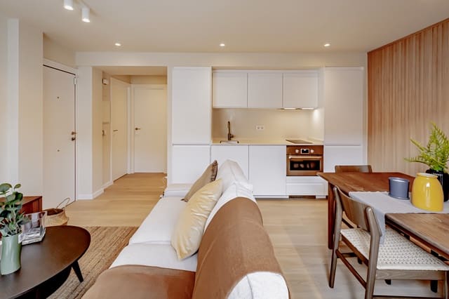 3 makuuhuone Asunto vuokrattavana paikassa Valdeacederas, Madrid kaupunki - 1 545 € (Ref: 9627370)