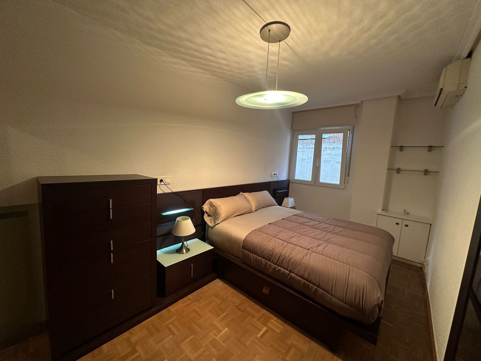 2 bedroom Flat for rent in Madrid city - € 1,500 (Ref: 9629844)