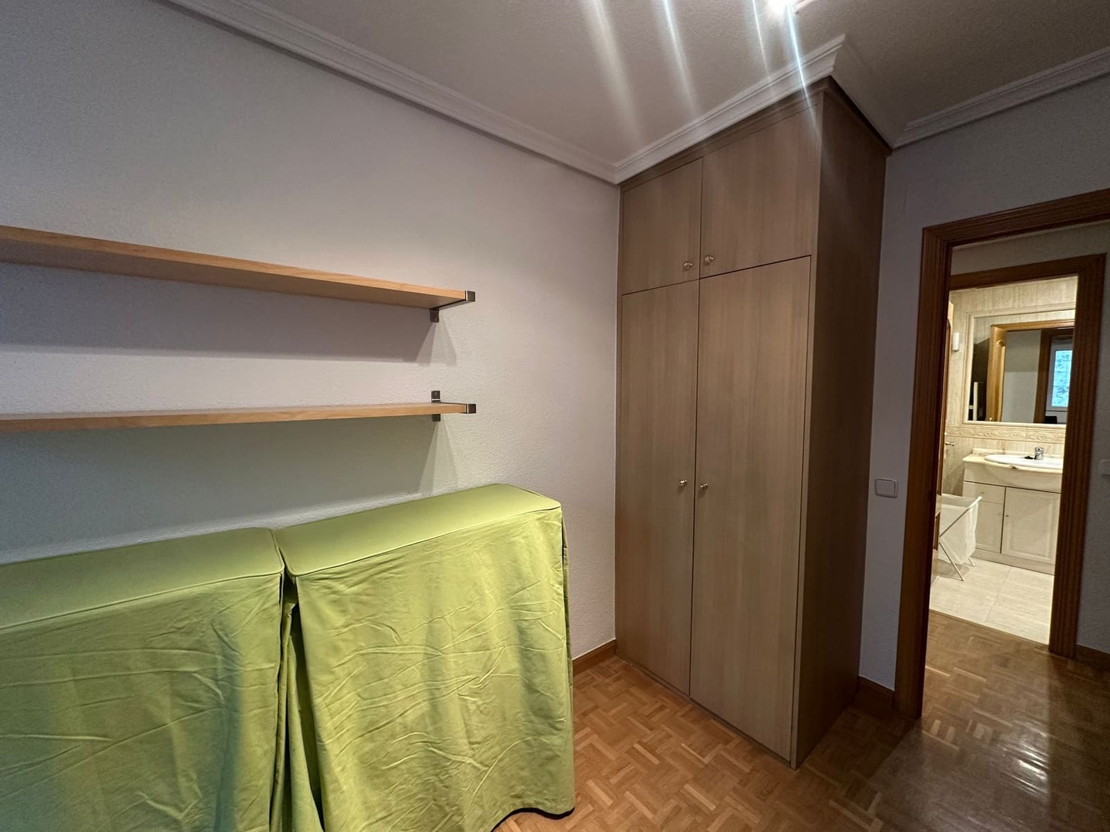2 bedroom Flat for rent in Madrid city - € 1,500 (Ref: 9629844)