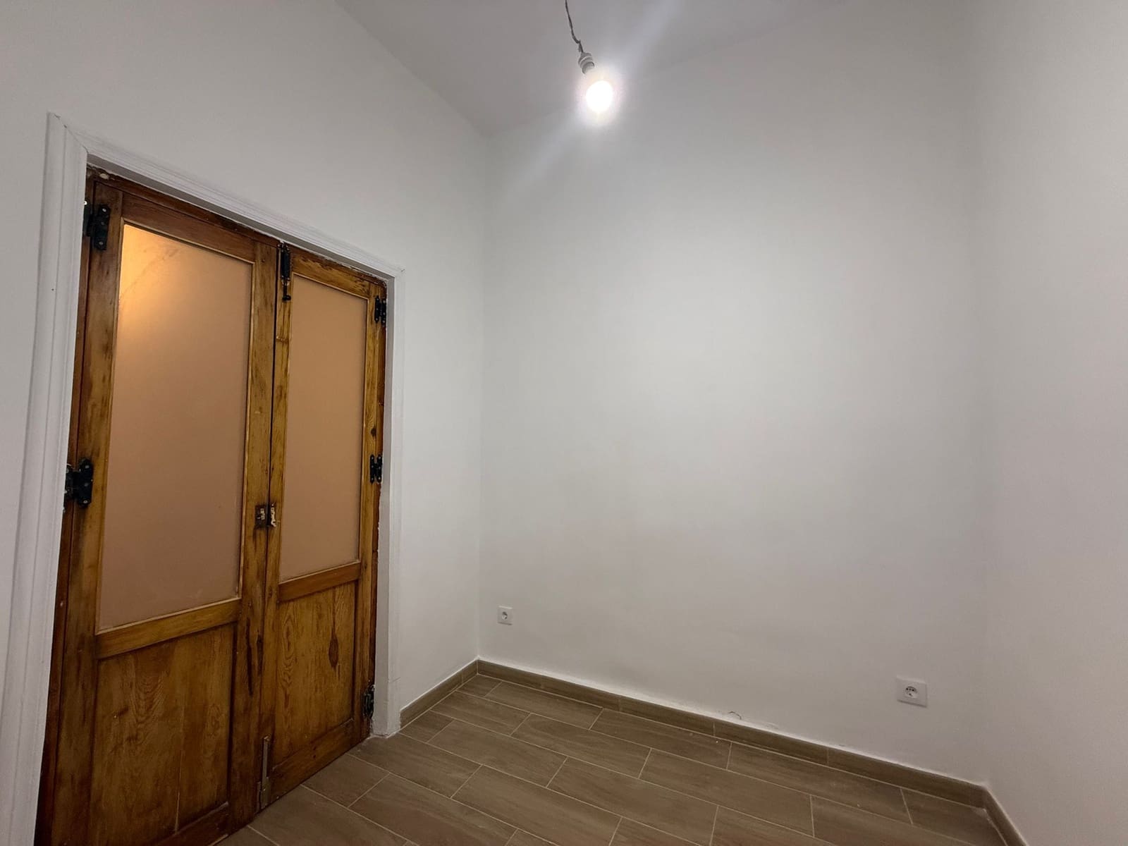 Appartement de 2 chambres à louer à Madrid ville - 1 100 € (Ref: 9634111)