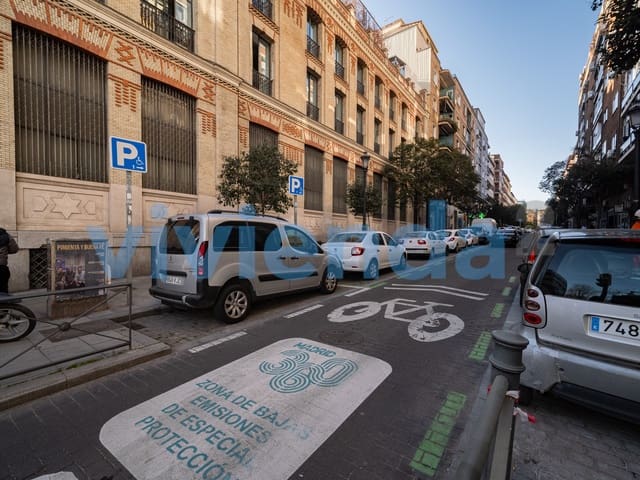 1 soverom Leilighet til salgs i Embajadores, Madrid by - € 219 000 (Ref: 9637267)