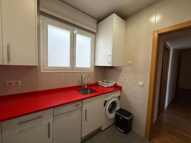 3 slaapkamer Flat te huur in Hispanoamérica, Madrid stad - € 2.100 (Ref: 9637269)