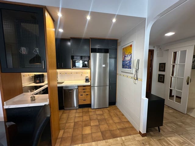 2 soverom Leilighet til leie i Ibiza, Madrid by - € 1 800 (Ref: 9637270)