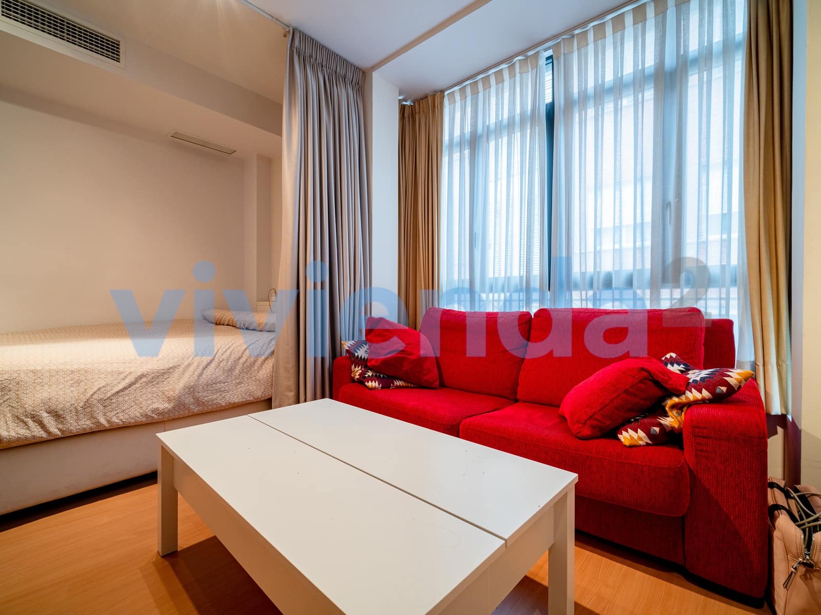 Apartamento para arrendar em Madrid cidade com garagem - 990 € (Ref: 9670273)
