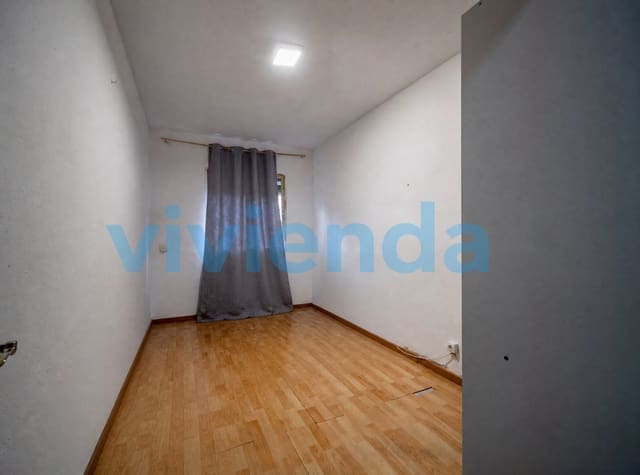 3 sovrum Lägenhet till salu i Almendrales, Madrid stad - 246 700 € (Ref: 9673977)
