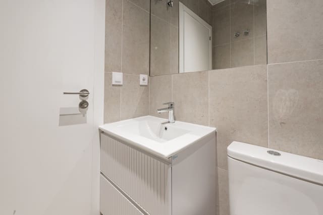 3 slaapkamer Flat te huur in Palacio, Madrid stad - € 1.945 (Ref: 9677029)