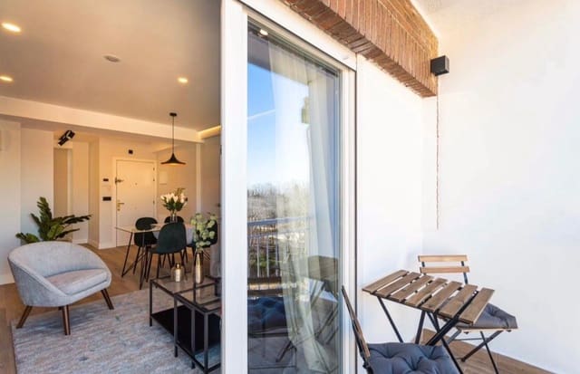 3 bedroom Flat for rent in Pueblo Nuevo, Madrid city - € 1,790 (Ref: 9677031)