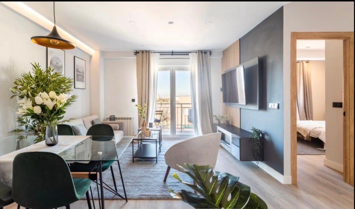 Piso de 3 habitaciones en Madrid ciudad en alquiler - 1.790 € (Ref: 9677031)