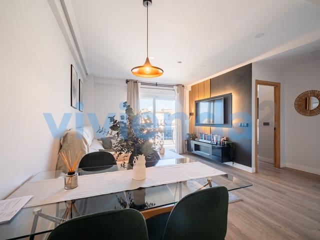 Appartement de 3 chambres à louer à Pueblo Nuevo, Madrid ville - 1 695 € (Ref: 9677031)