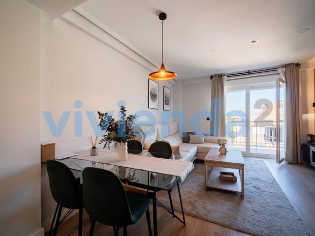 Appartement de 3 chambres à louer à Pueblo Nuevo, Madrid ville - 1 695 € (Ref: 9677031)