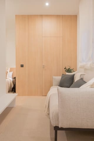 1 soveværelse Lejlighed til leje i Almagro, Madrid by - € 1.270 (Ref: 9682408)