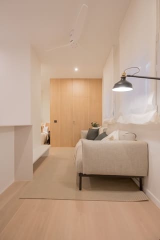 1 soveværelse Lejlighed til leje i Almagro, Madrid by - € 1.270 (Ref: 9682408)