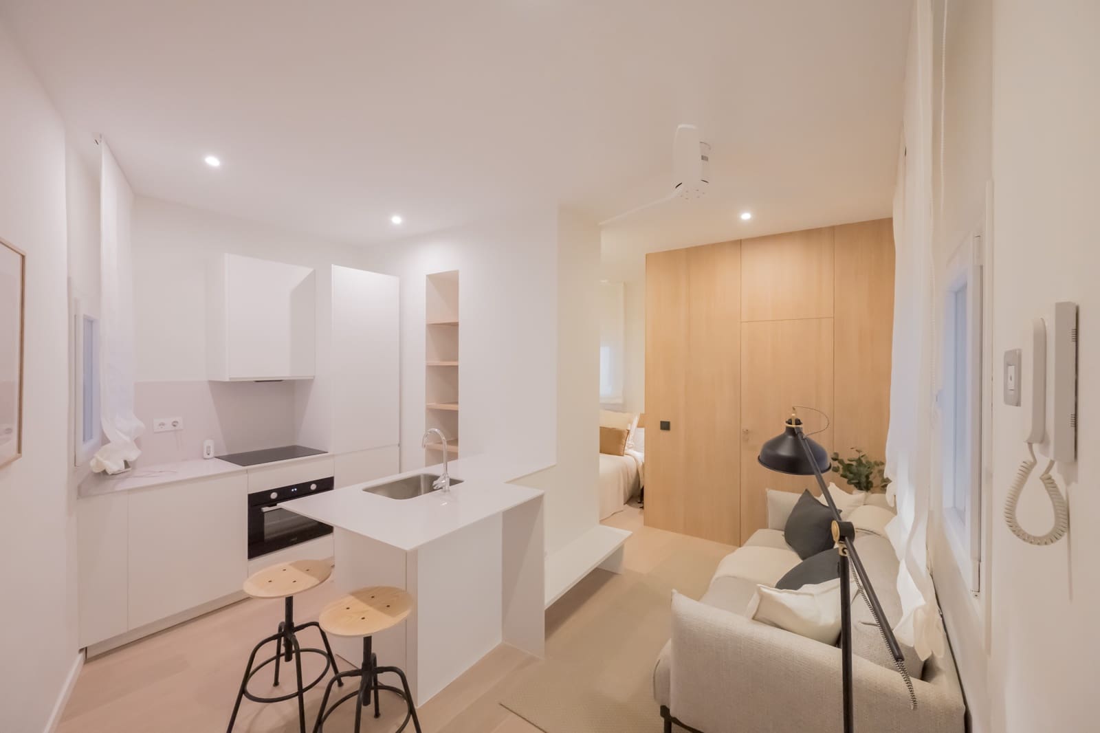 1 soveværelse Lejlighed til leje i Madrid by - € 1.270 (Ref: 9682408)