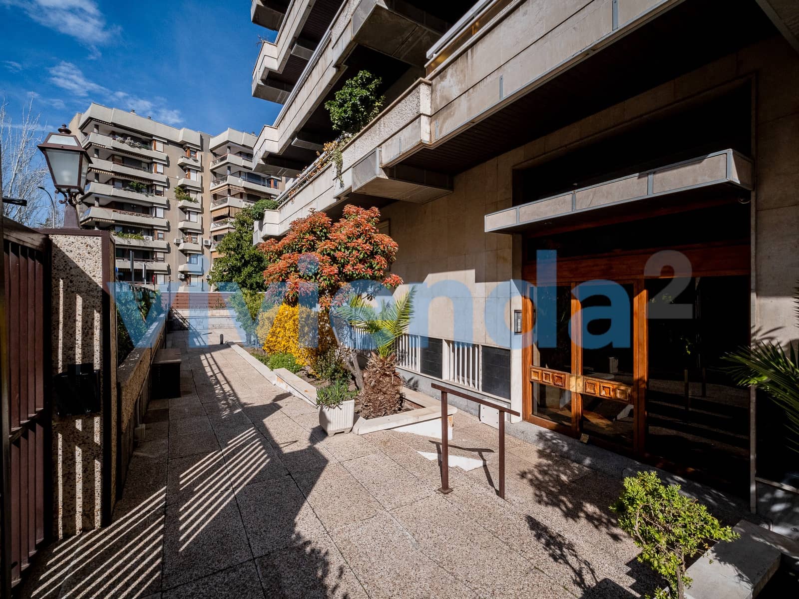 3 bedroom Flat for rent in Madrid city with pool garage - € 3,900 (Ref: 9698153)