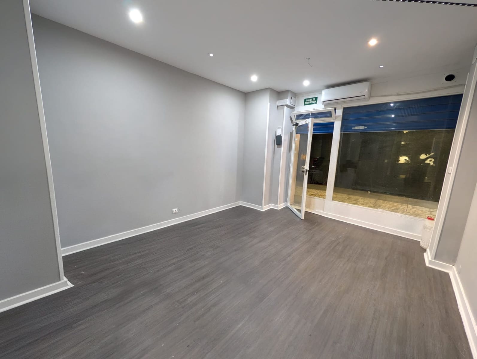 Business for rent in Madrid city - € 750 (Ref: 9698156)