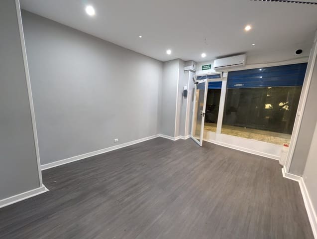 Business for rent in Goya, Madrid city - € 750 (Ref: 9698156)