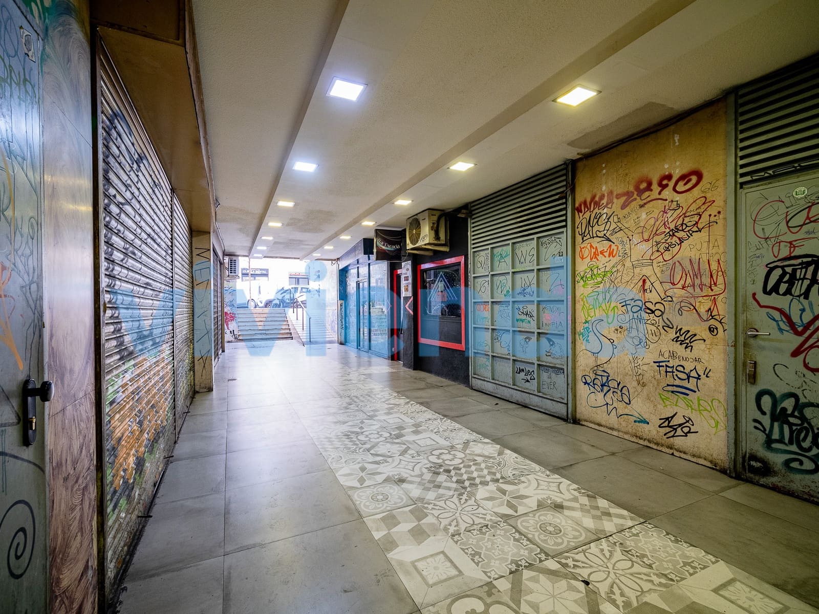 Business for rent in Madrid city - € 750 (Ref: 9698156)