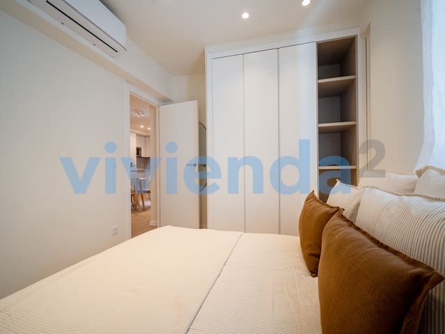 4 Zimmer Wohnung zu vermieten in Pacífico, Madrid Stadt - 2.695 € (Ref: 9701439)