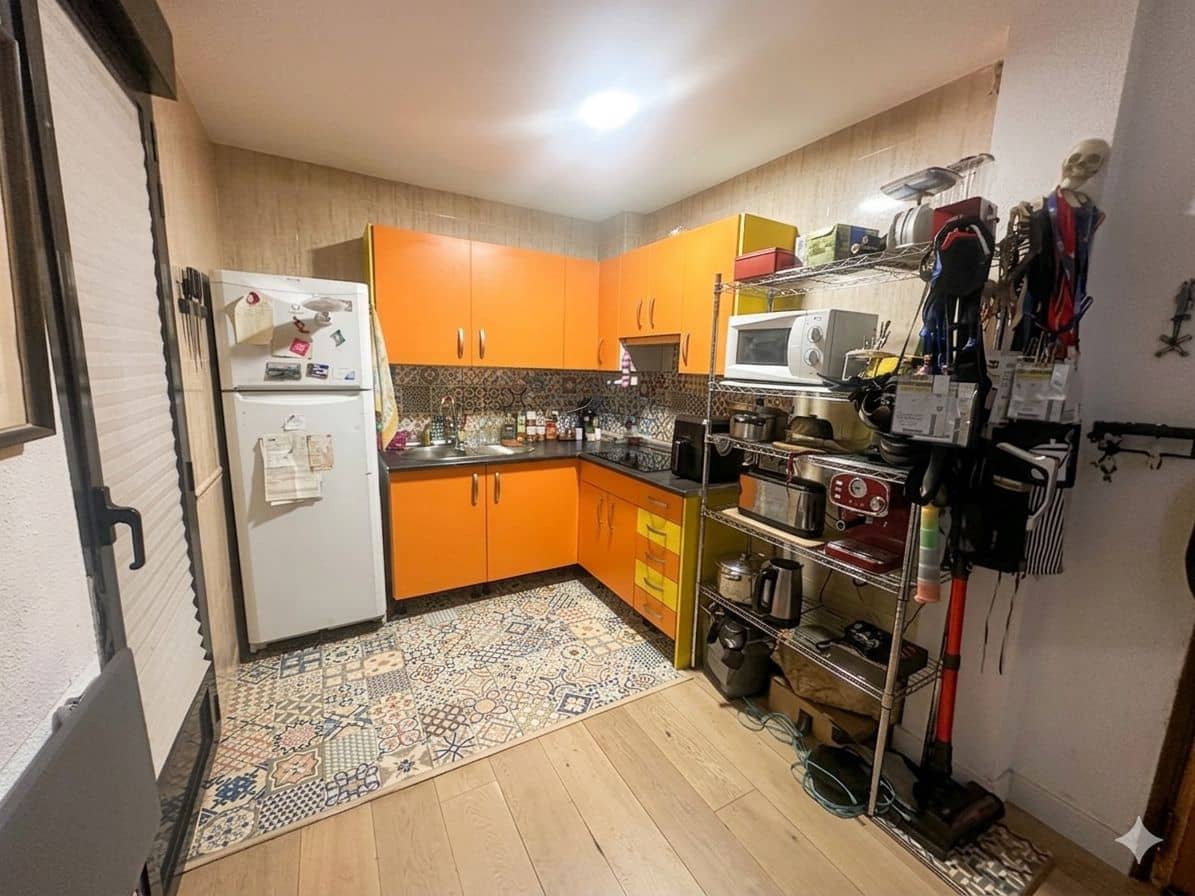 1 bedroom Flat for rent in Madrid city - € 1,300 (Ref: 9711209)