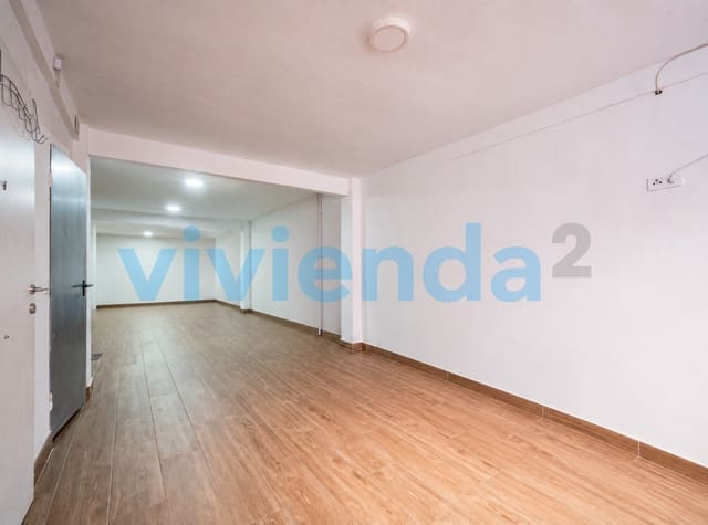 Business for sale in Pueblo Nuevo, Madrid city - € 174,000 (Ref: 9714656)