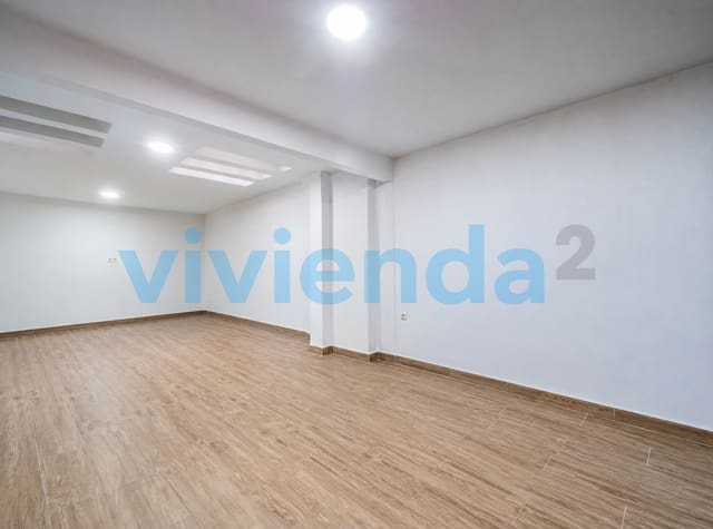 Business for sale in Pueblo Nuevo, Madrid city - € 174,000 (Ref: 9714656)