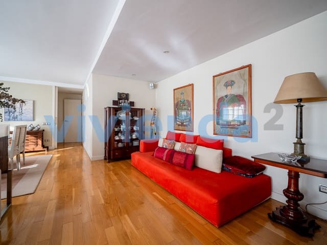 3 soveværelse Lejlighed til salg i Nueva España, Madrid by med swimmingpool - € 1.950.000 (Ref: 9714657)