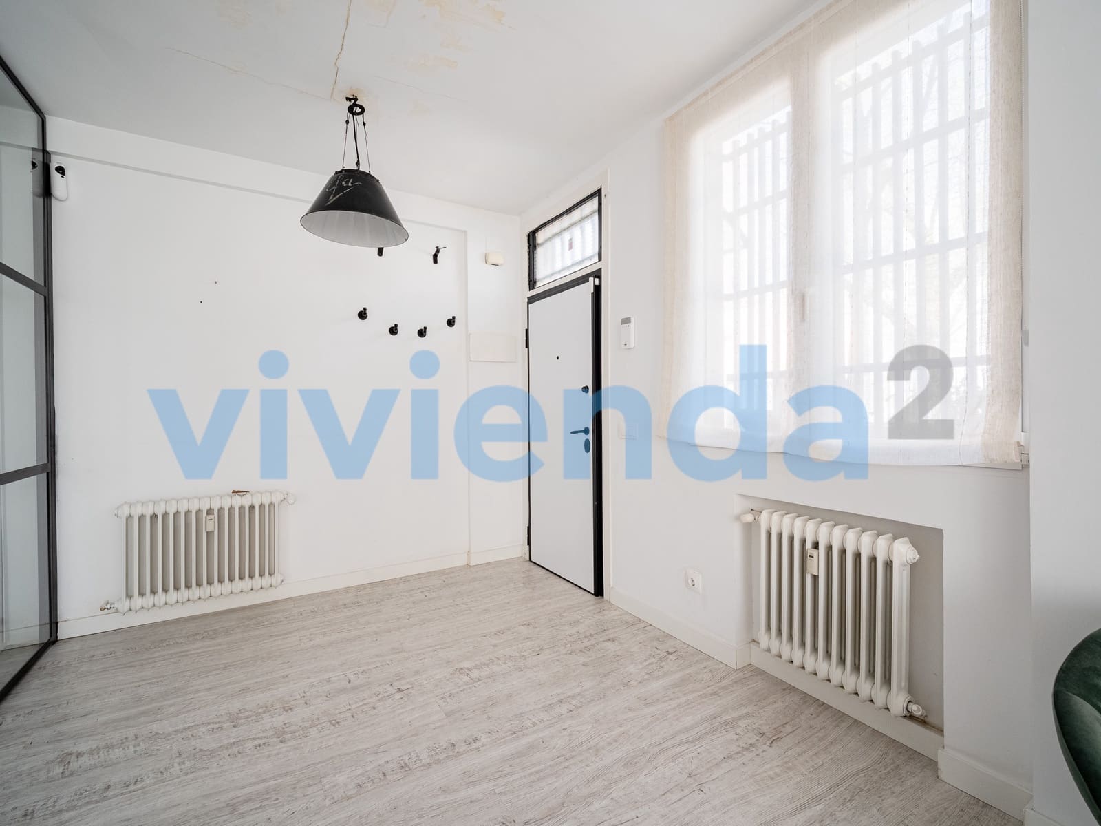 2 soverom Leilighet til leie i Madrid by med svømmebasseng - € 1 950 (Ref: 9714659)