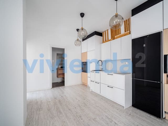 2 soverom Leilighet til leie i Hispanoamérica, Madrid by med svømmebasseng - € 1 950 (Ref: 9714659)