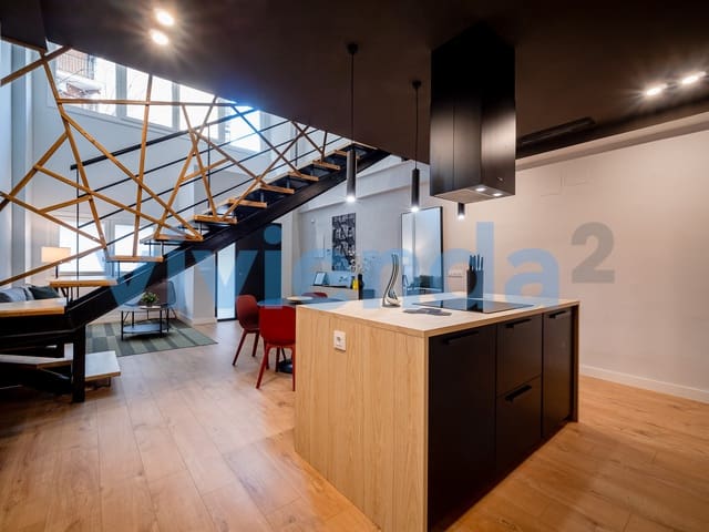 2 bedroom Flat for sale in Acacias, Madrid city - € 559,000 (Ref: 9726473)