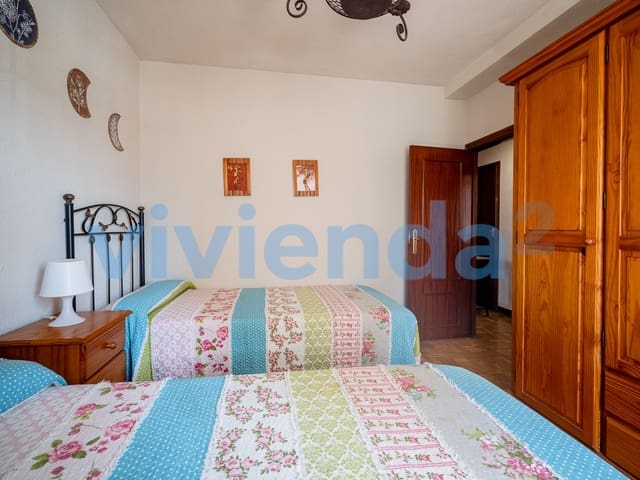 3 bedroom Flat for sale in Pinar del Rey, Madrid city - € 382,000 (Ref: 9726475)