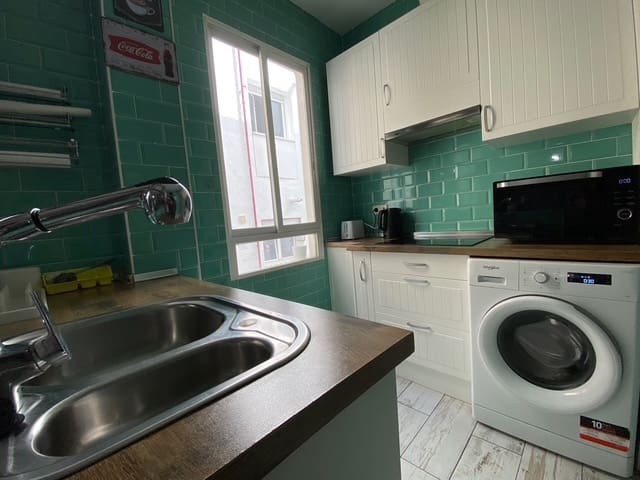 2 bedroom Flat for rent in Madrid city - € 1,850 (Ref: 9731764)