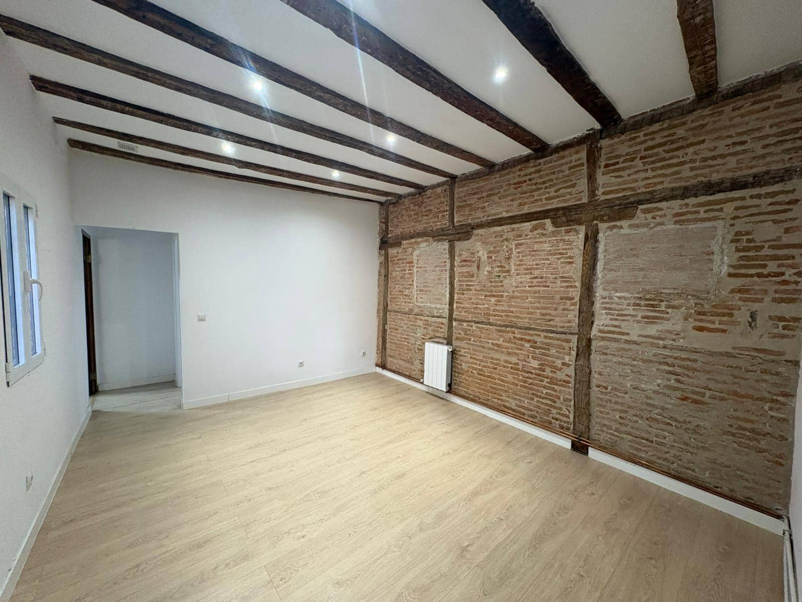 2 Zimmer Wohnung zu vermieten in Madrid Stadt - 1.200 € (Ref: 9735334)