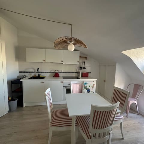 Apartamento para arrendar em Guindalera, Madrid cidade - 1 395 € (Ref: 9738350)