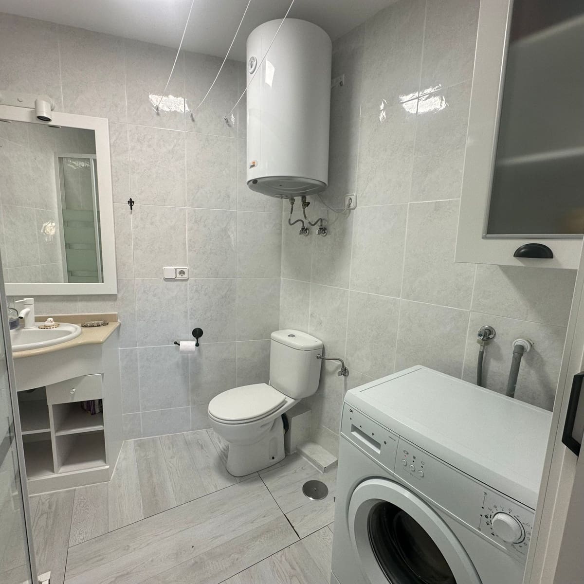 Flat te huur in Madrid stad - € 1.395 (Ref: 9738350)