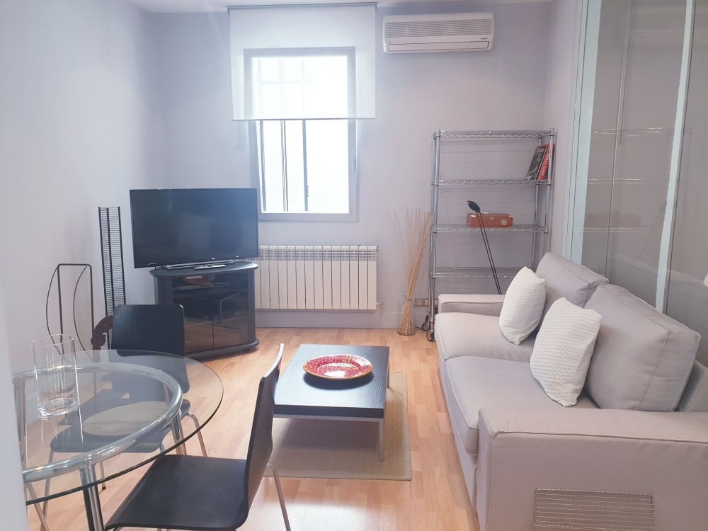 1 sovrum Lägenhet att hyra i Madrid stad - 1 550 € (Ref: 9747719)