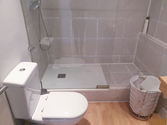 1 soverom Leilighet til leie i Castellana, Madrid by - € 1 550 (Ref: 9747719)