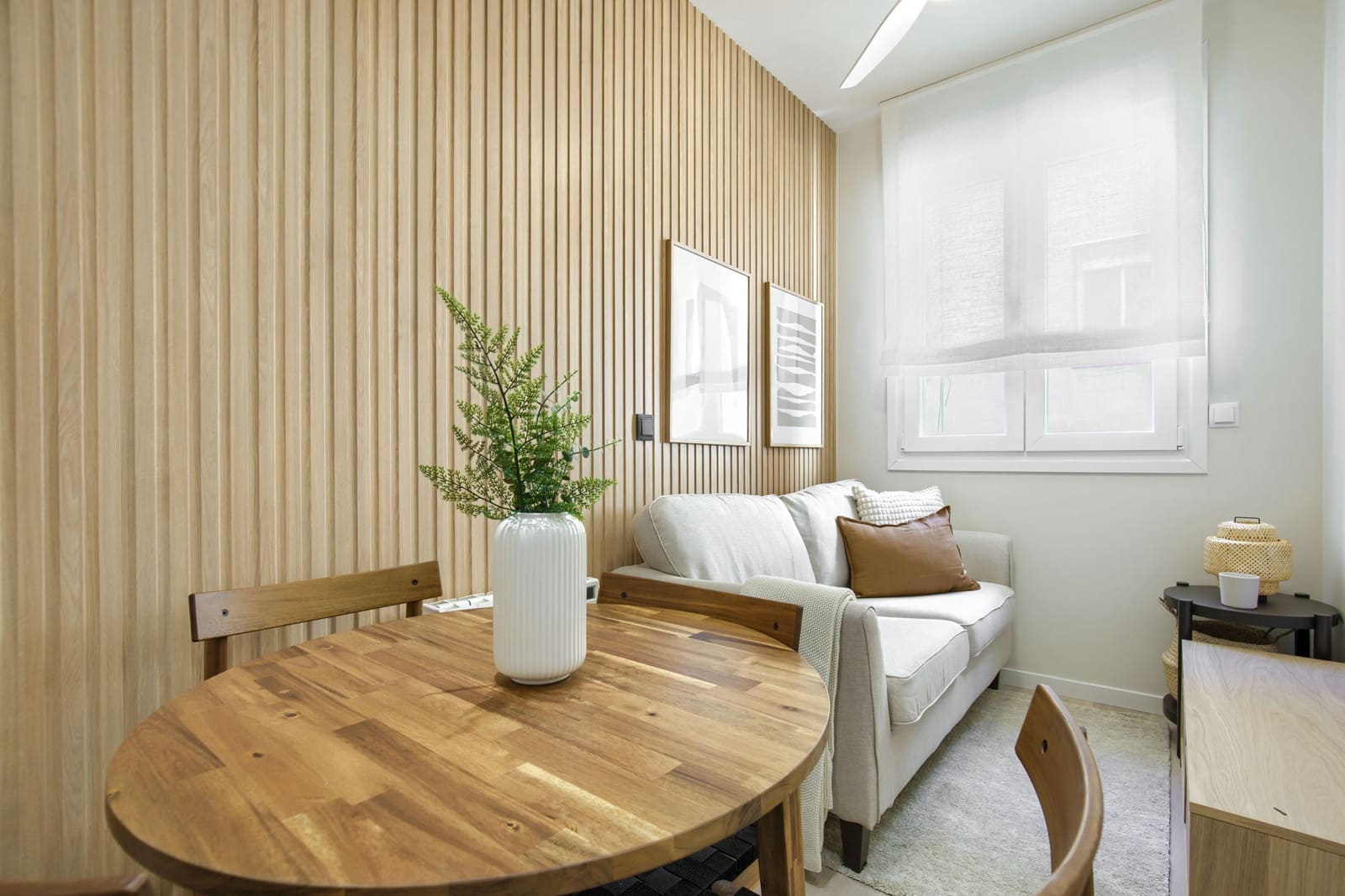 Lejlighed til leje i Madrid by - € 995 (Ref: 9747721)