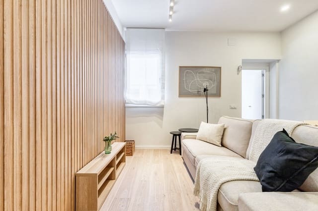 2 bedroom Flat for rent in Palos de Moguer, Madrid city - € 1,545 (Ref: 9751719)