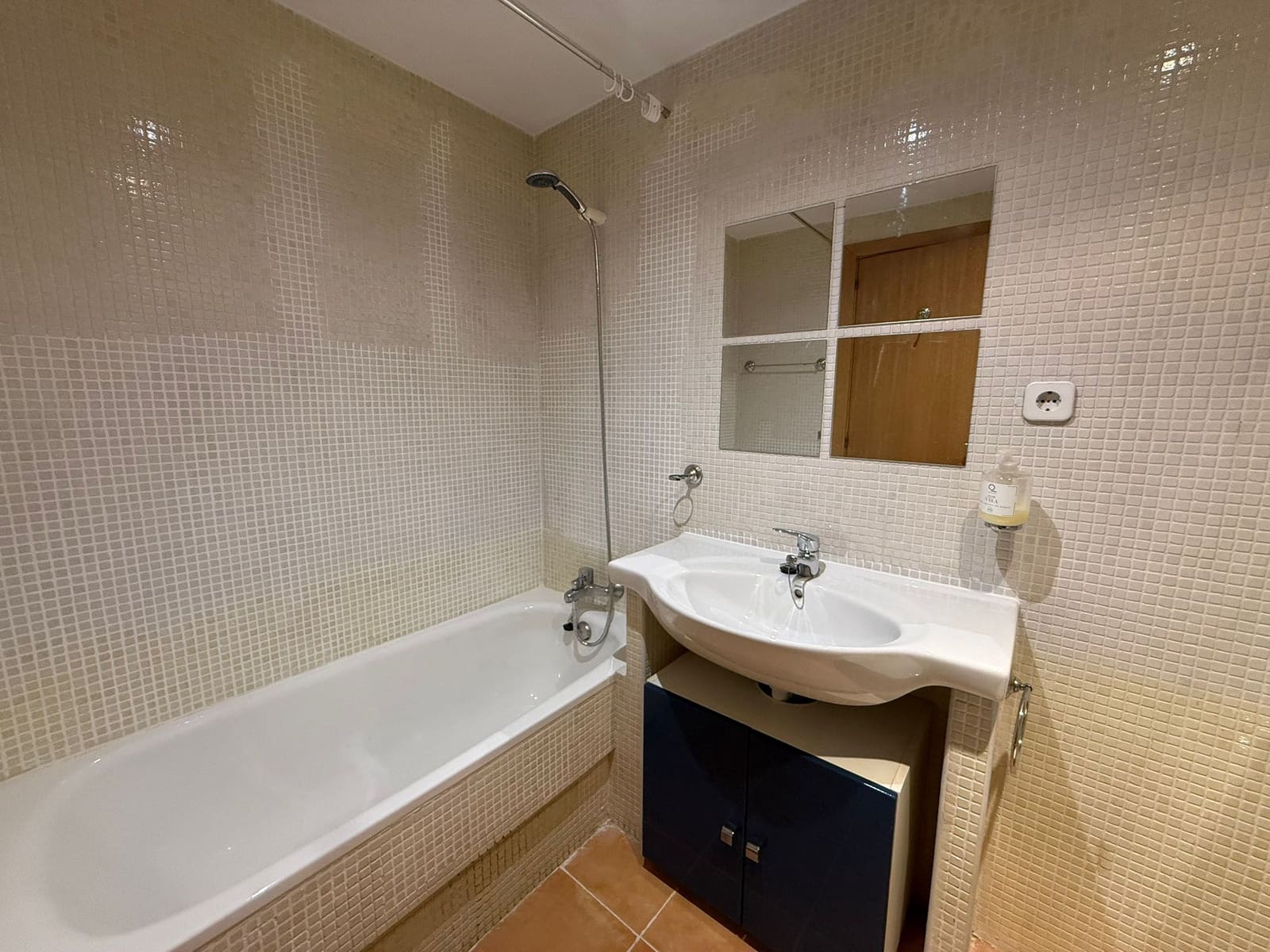 1 soveværelse Lejlighed til leje i Madrid by - € 1.500 (Ref: 9751720)