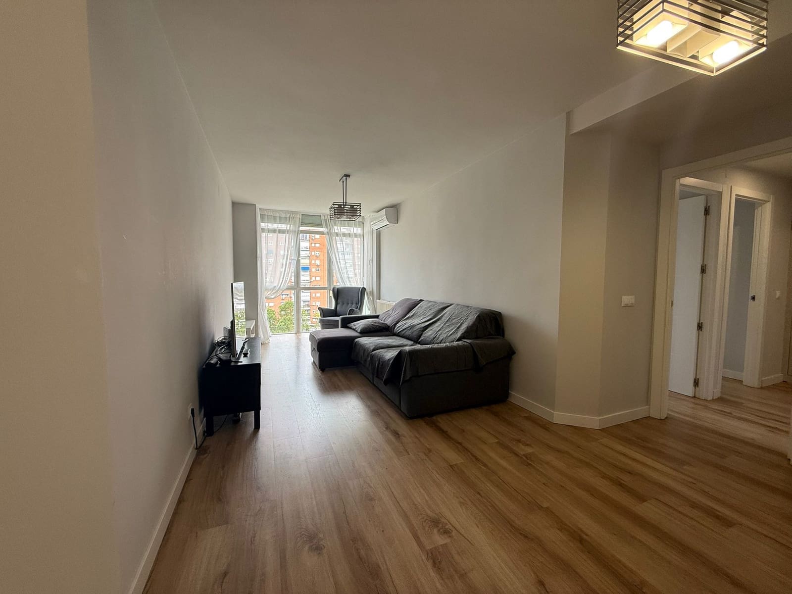 2 soveværelse Lejlighed til leje i Madrid by - € 1.750 (Ref: 9770370)