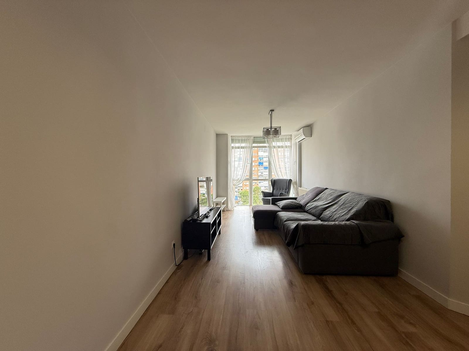 2 soveværelse Lejlighed til leje i Madrid by - € 1.750 (Ref: 9770370)